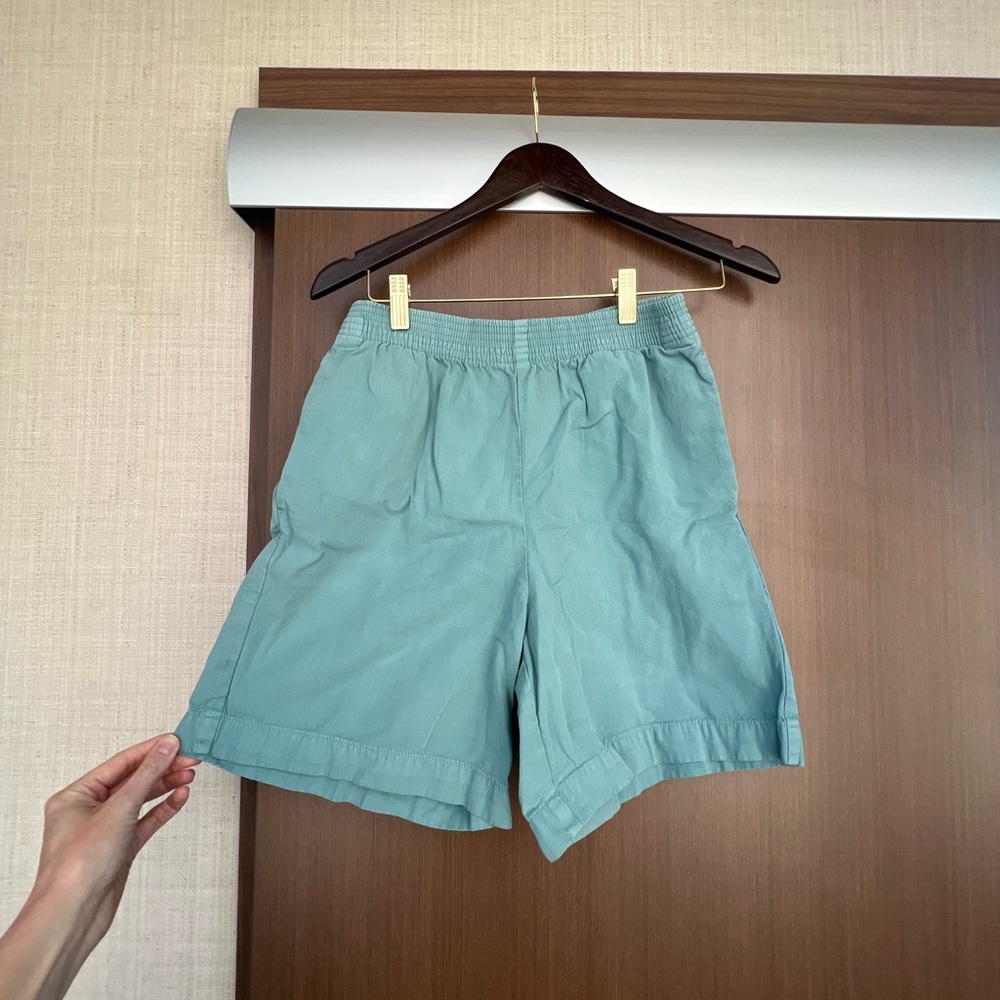 Aritzia Wilfred Free Shorts Yucca Green